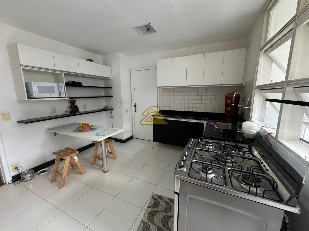 Apartamento à venda com 4 quartos, 149m² - Foto 20