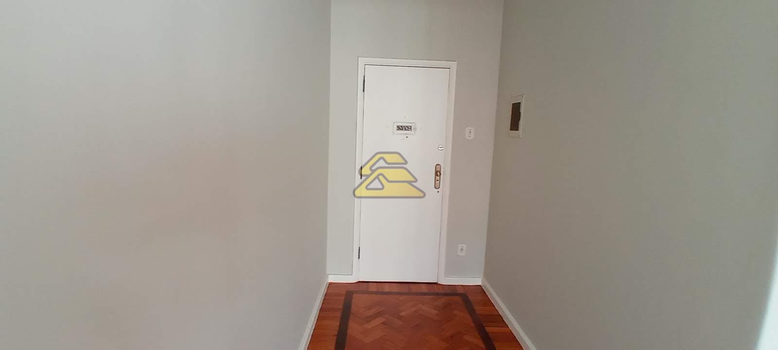 Apartamento à venda com 3 quartos, 107m² - Foto 4