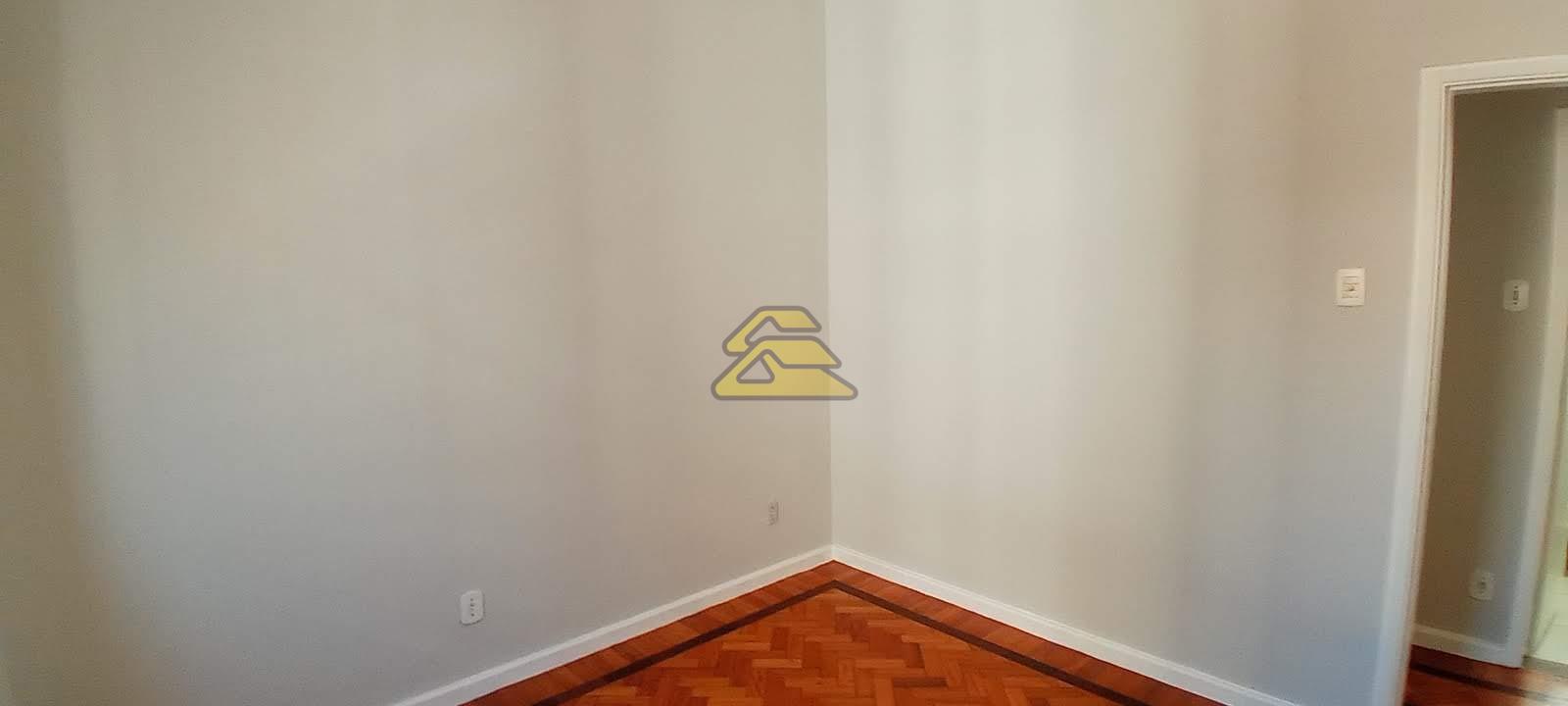 Apartamento à venda com 3 quartos, 107m² - Foto 10