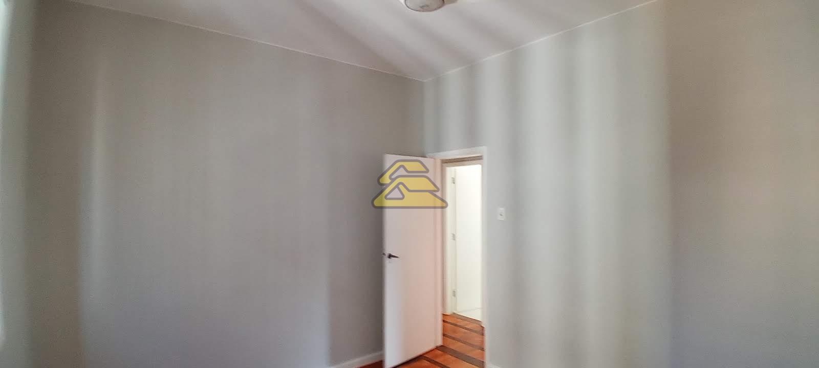 Apartamento à venda com 3 quartos, 107m² - Foto 11