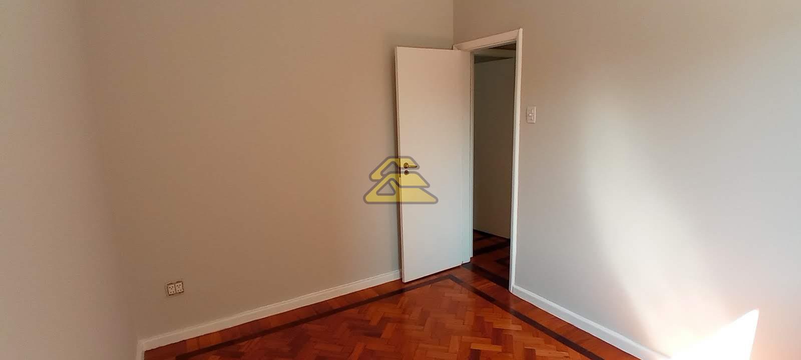 Apartamento à venda com 3 quartos, 107m² - Foto 15