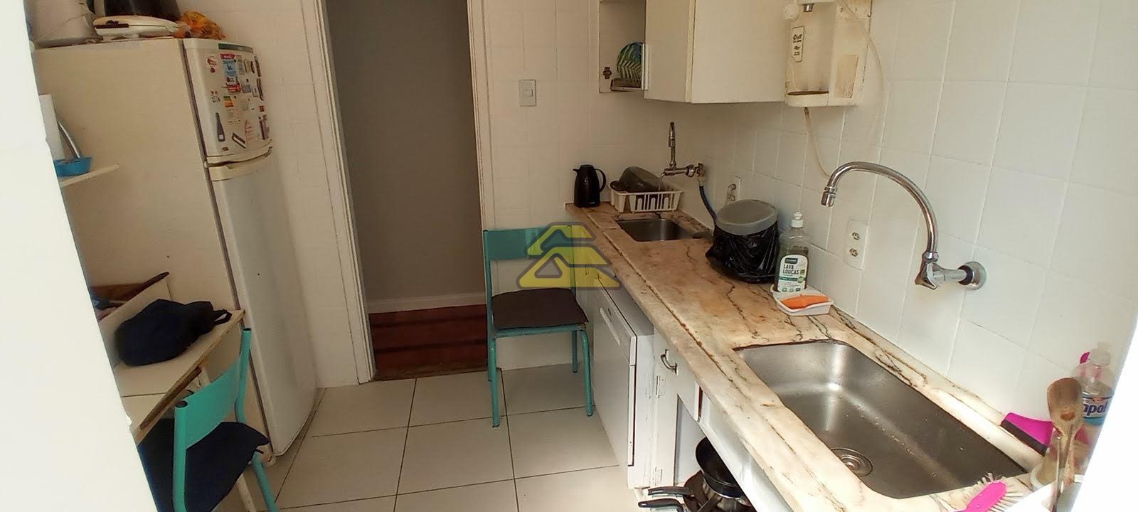 Apartamento à venda com 3 quartos, 107m² - Foto 17