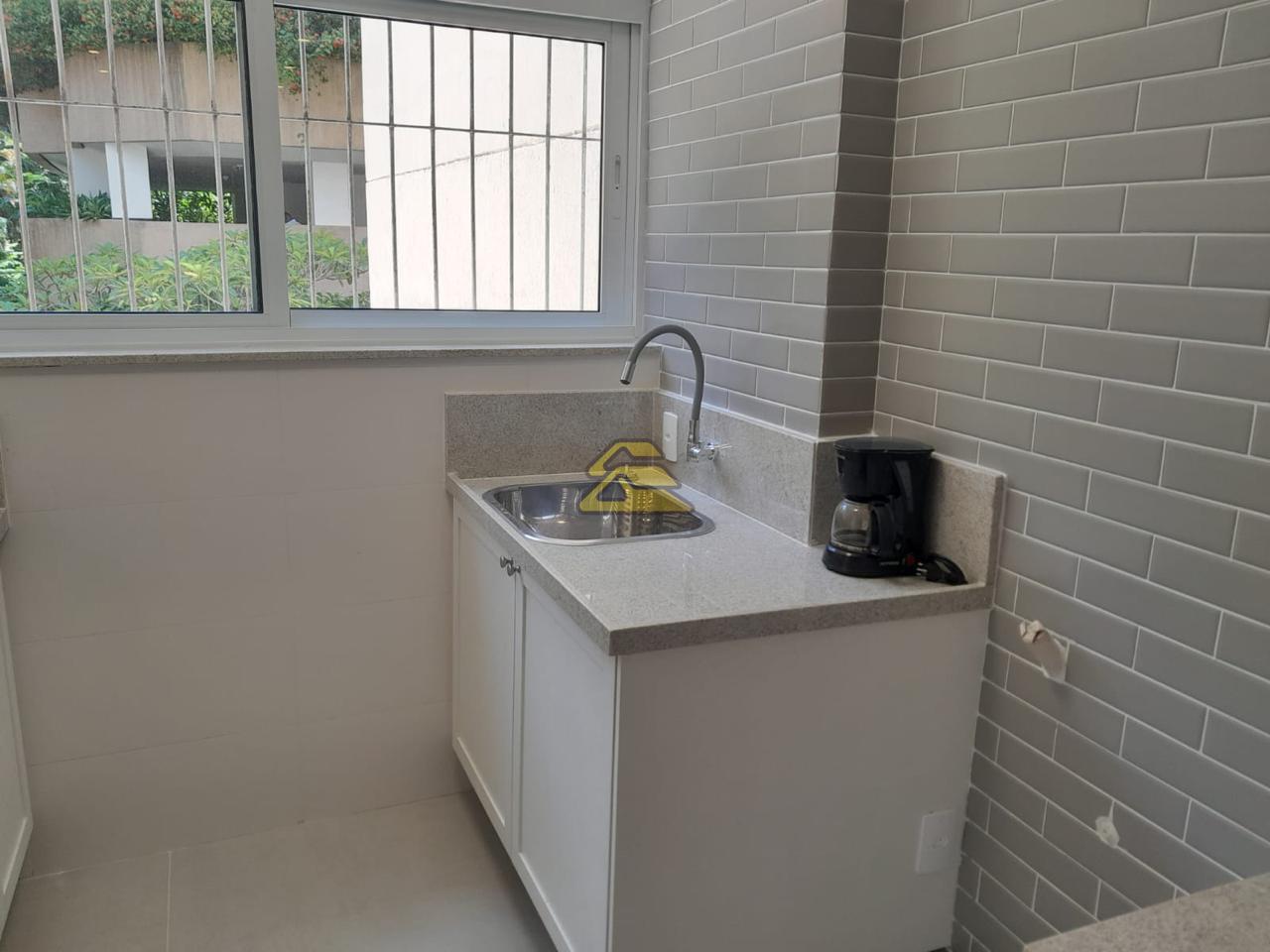 Apartamento à venda com 4 quartos, 162m² - Foto 27