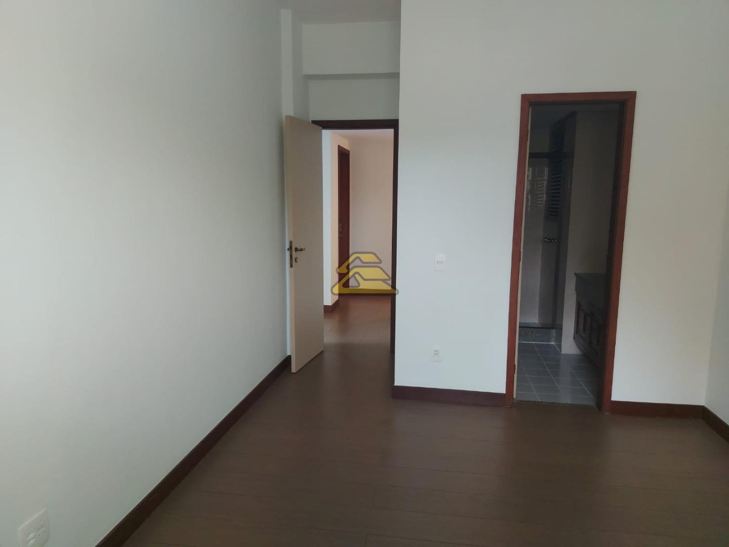 Apartamento à venda com 2 quartos, 100m² - Foto 16