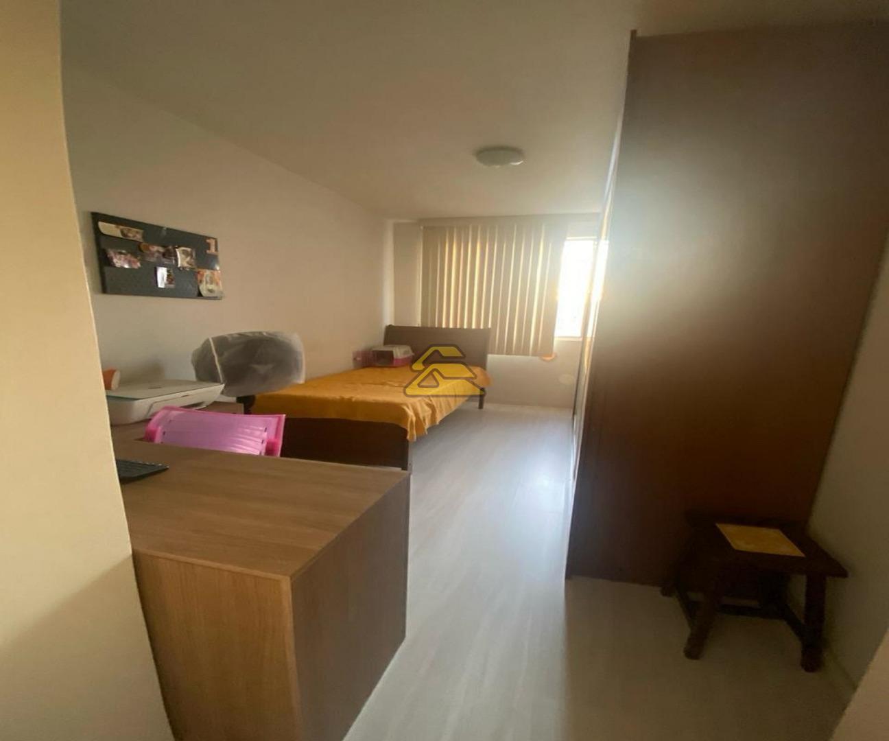 Apartamento à venda com 2 quartos, 64m² - Foto 12