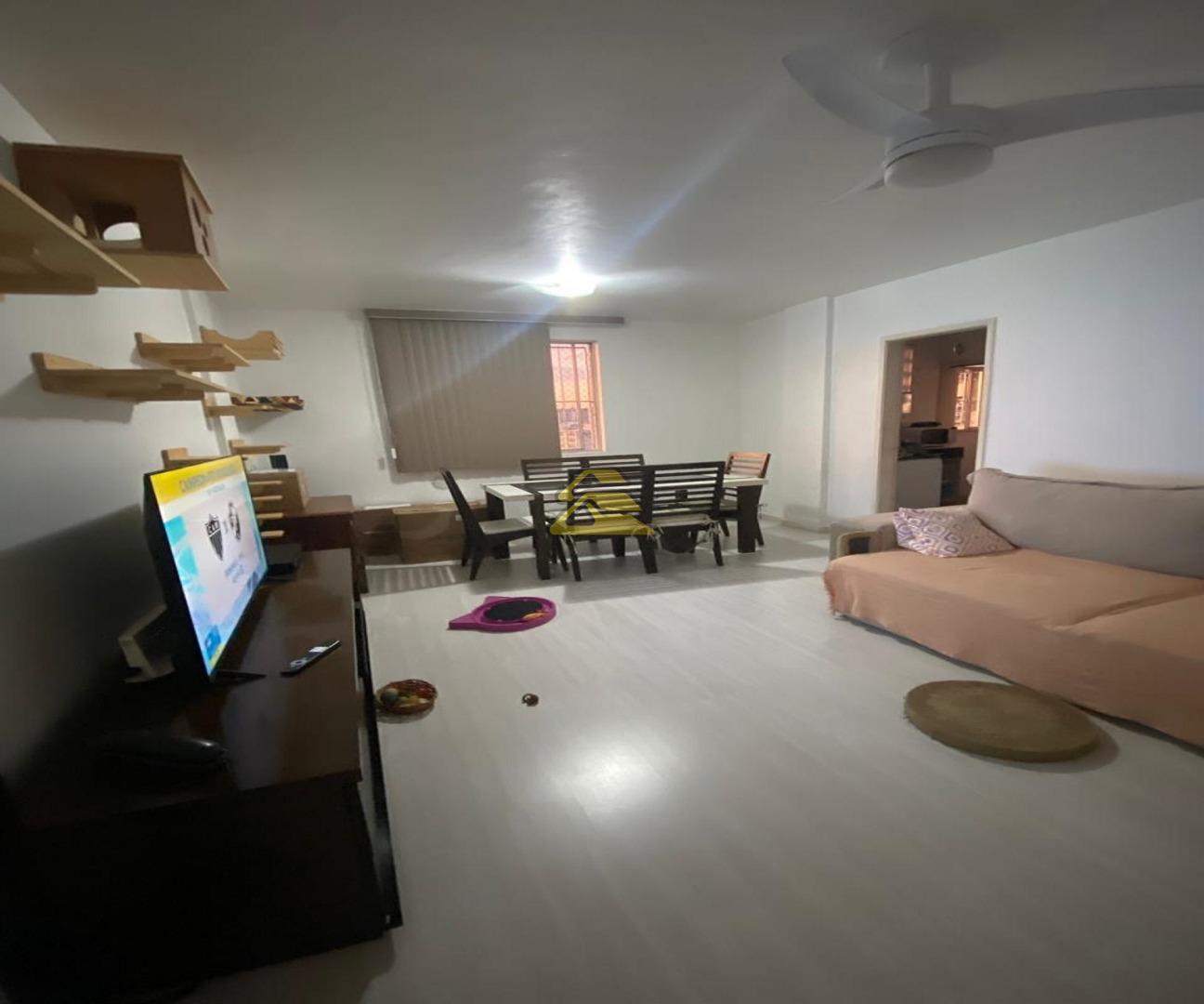 Apartamento à venda com 2 quartos, 64m² - Foto 19