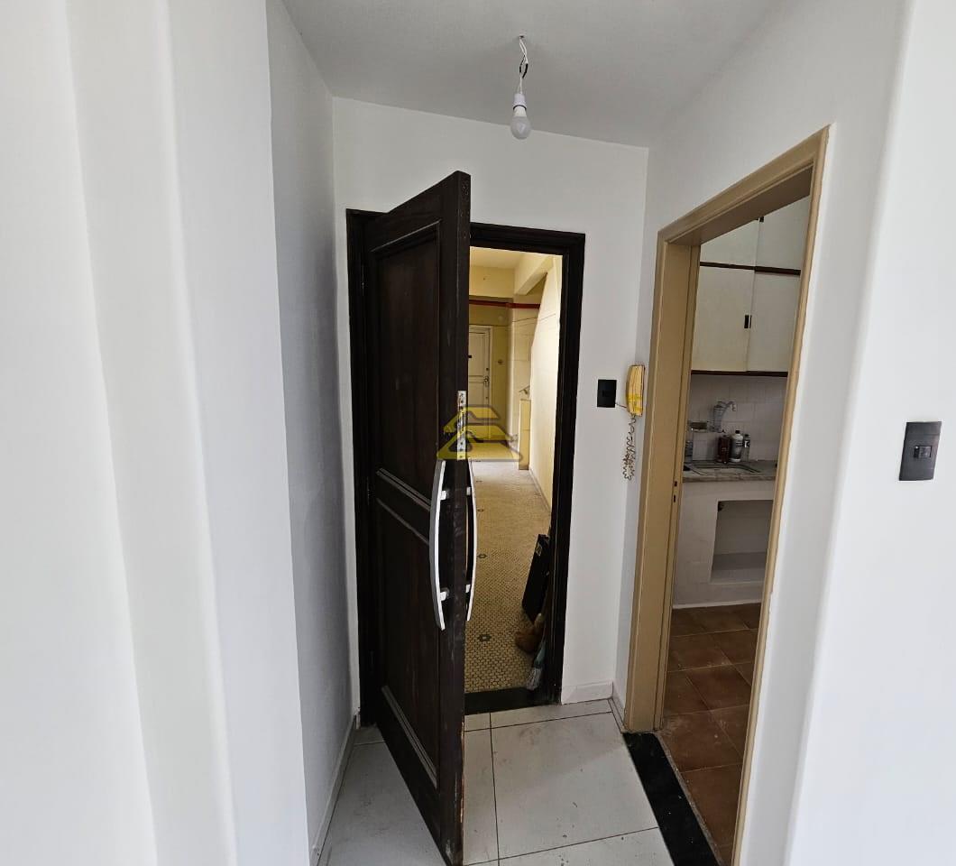 Apartamento à venda com 3 quartos, 79m² - Foto 2