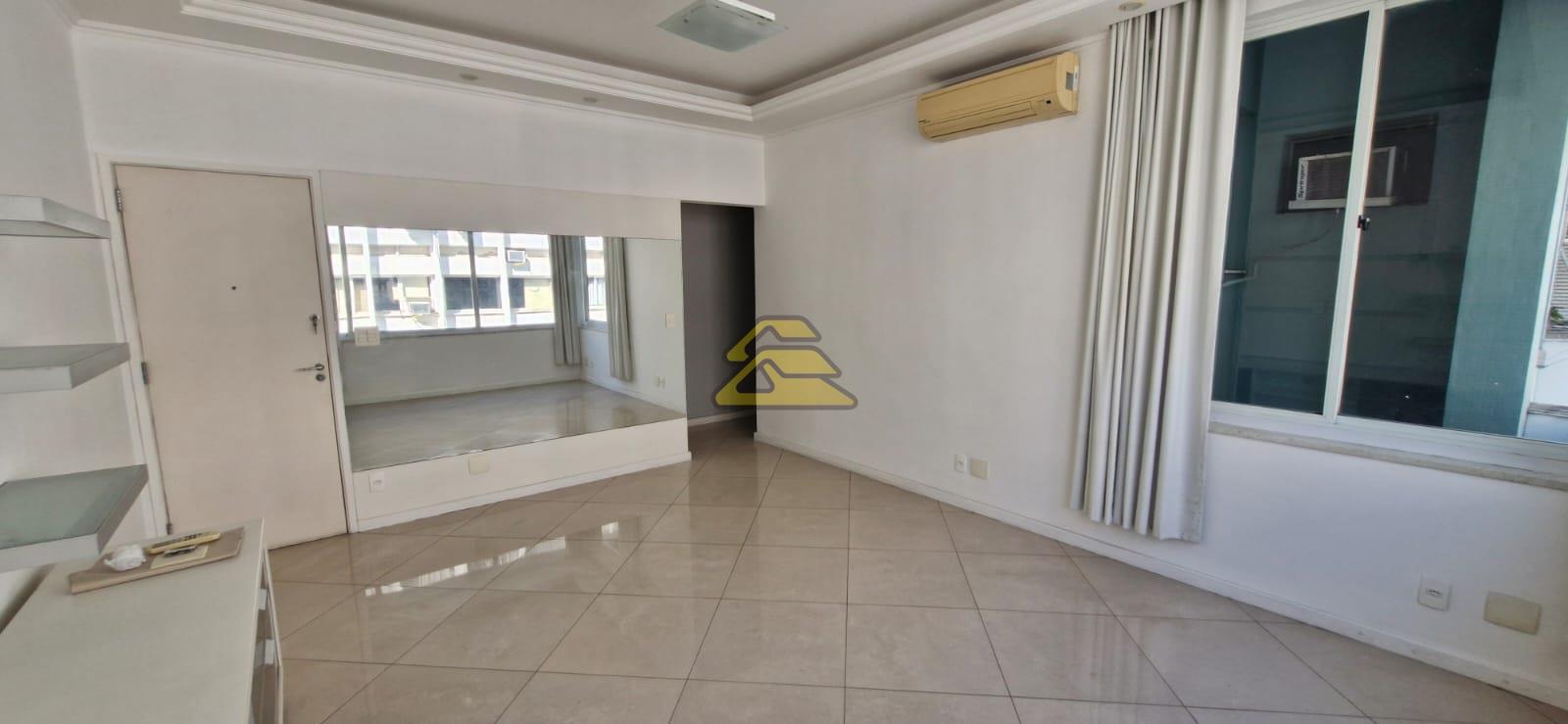 Apartamento à venda com 2 quartos, 97m² - Foto 1