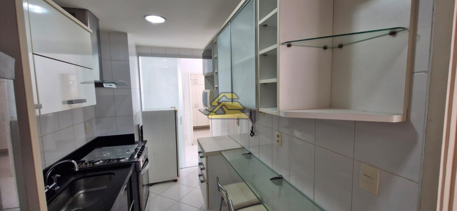 Apartamento à venda com 2 quartos, 97m² - Foto 28