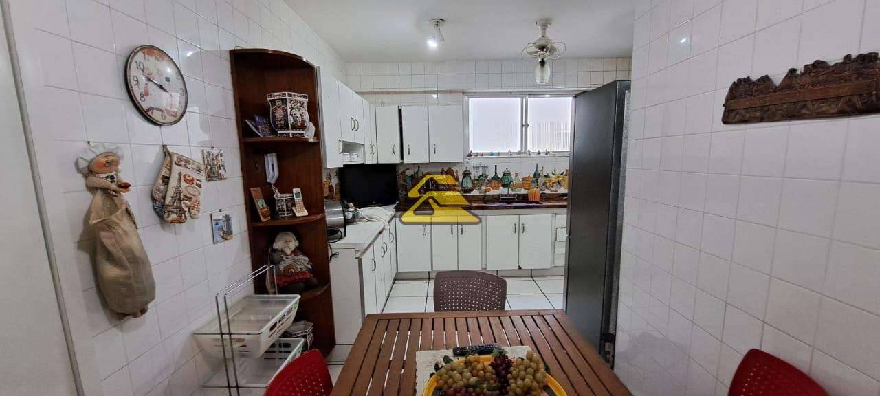 Cobertura à venda com 3 quartos, 200m² - Foto 29
