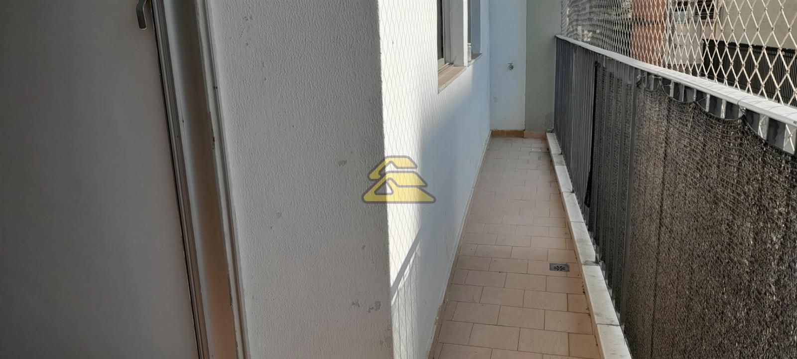 Apartamento à venda com 2 quartos, 100m² - Foto 28