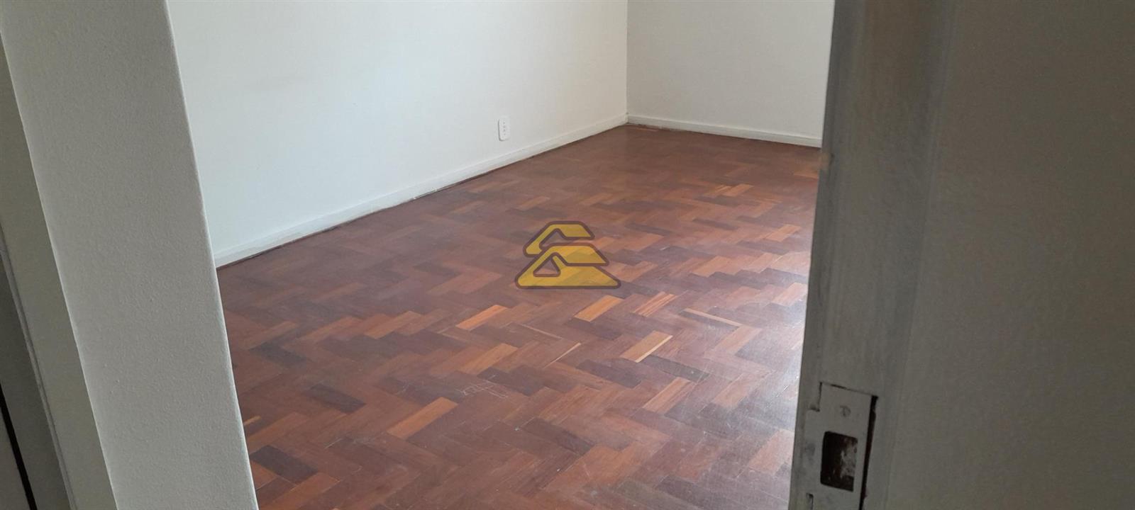 Apartamento à venda com 2 quartos, 100m² - Foto 7