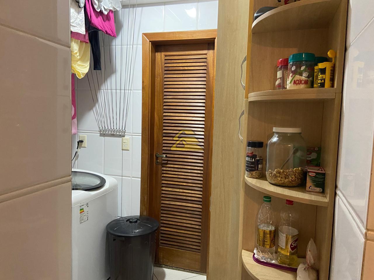 Apartamento à venda com 3 quartos, 97m² - Foto 25