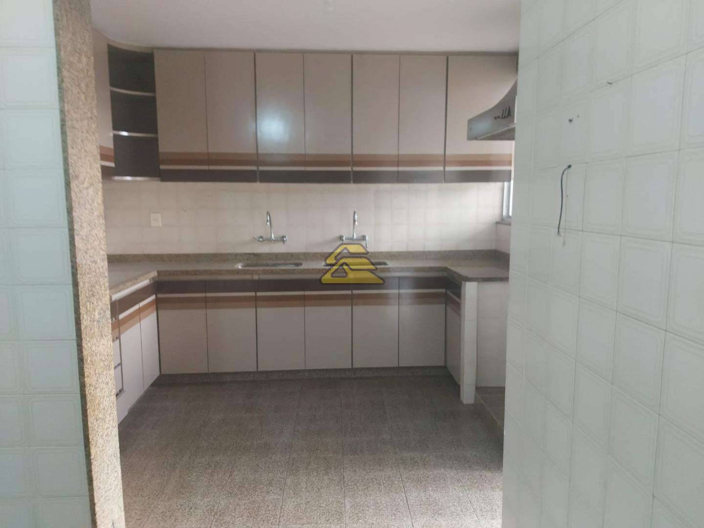 Apartamento à venda com 4 quartos, 235m² - Foto 24