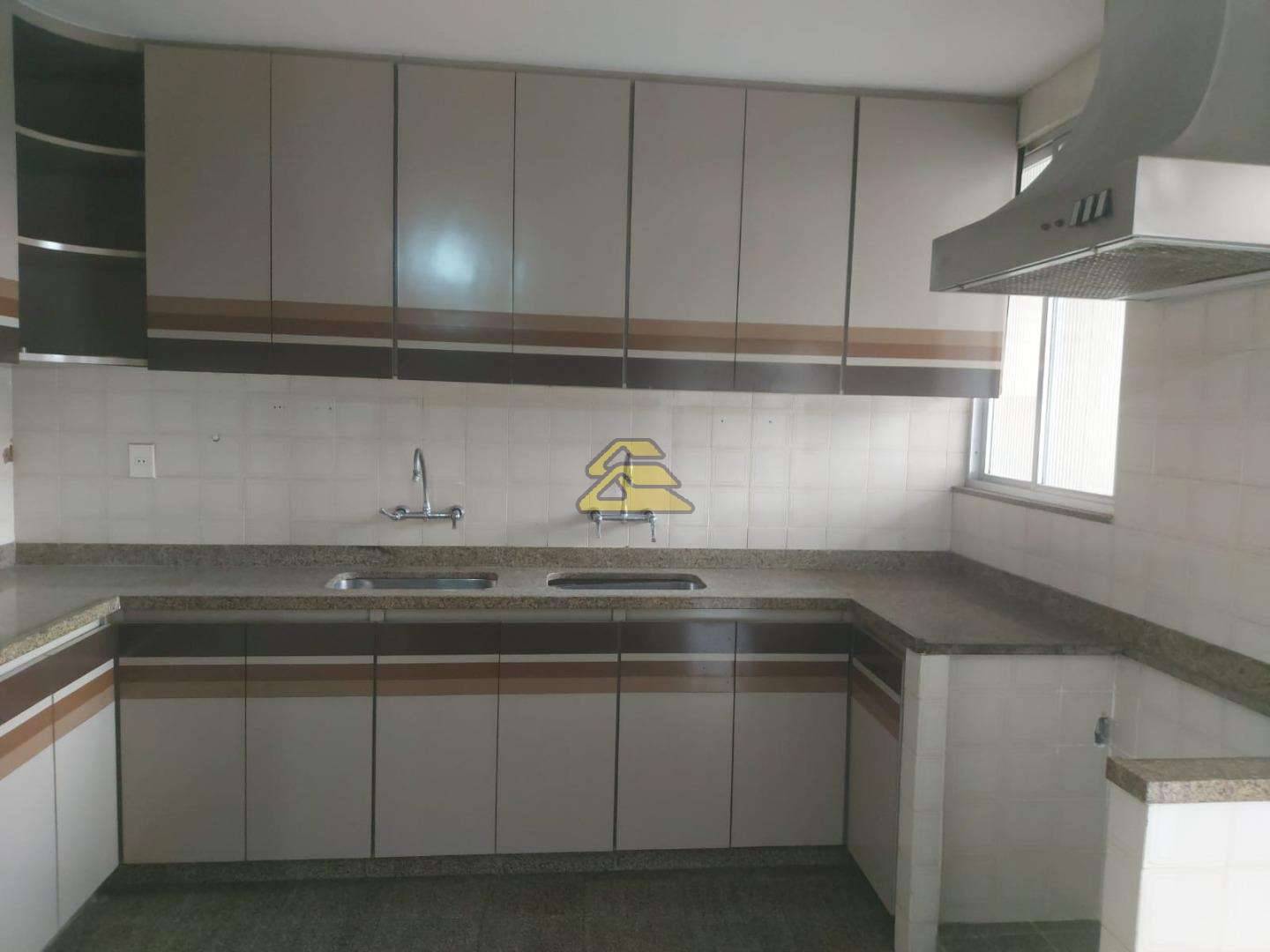 Apartamento à venda com 4 quartos, 235m² - Foto 26