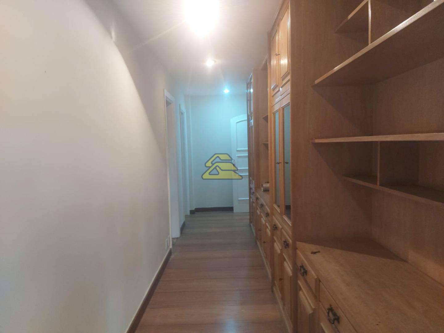 Apartamento à venda com 4 quartos, 235m² - Foto 21