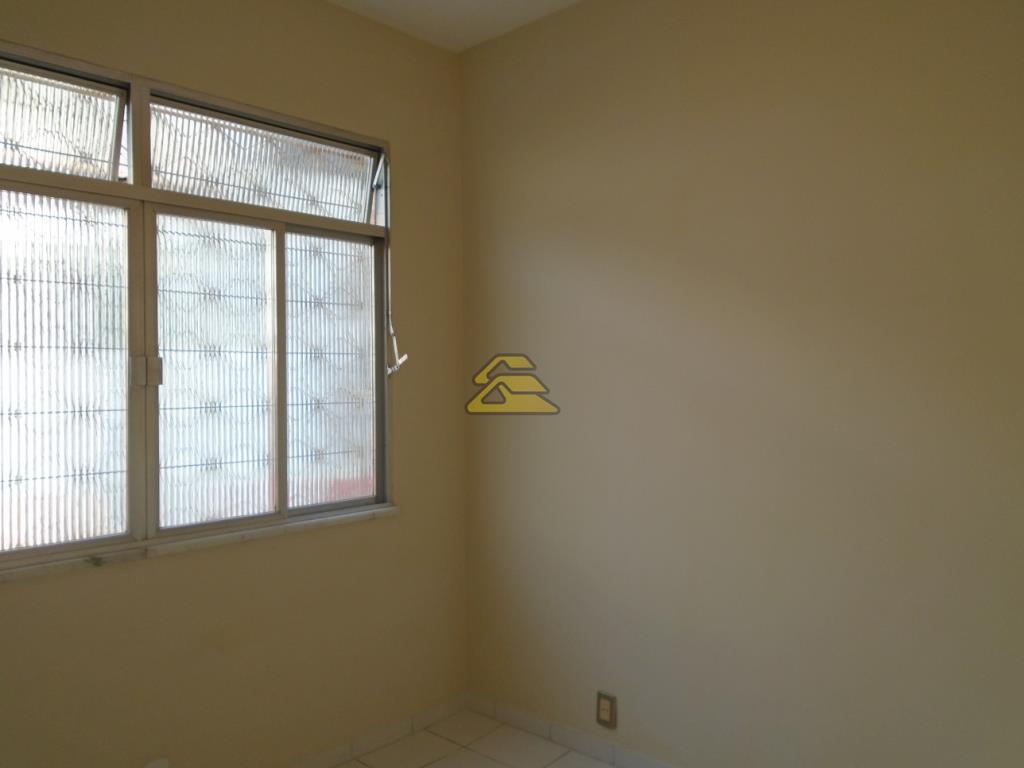 Apartamento para alugar com 2 quartos, 50m² - Foto 4