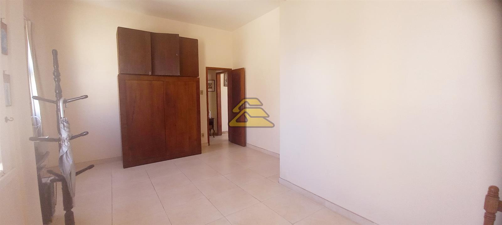 Apartamento à venda com 3 quartos, 145m² - Foto 9