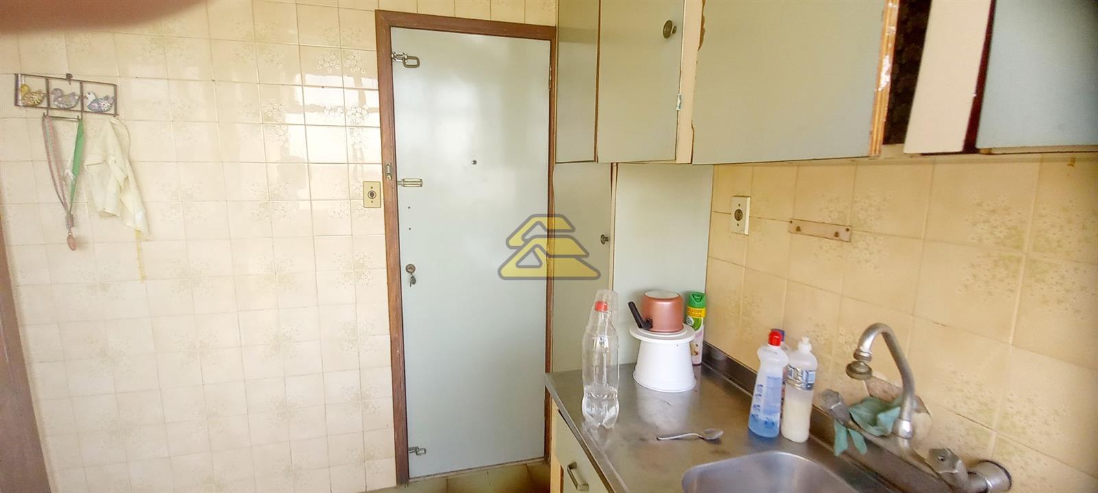 Apartamento à venda com 3 quartos, 145m² - Foto 26