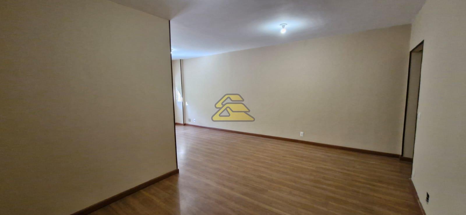 Apartamento à venda com 3 quartos, 140m² - Foto 5