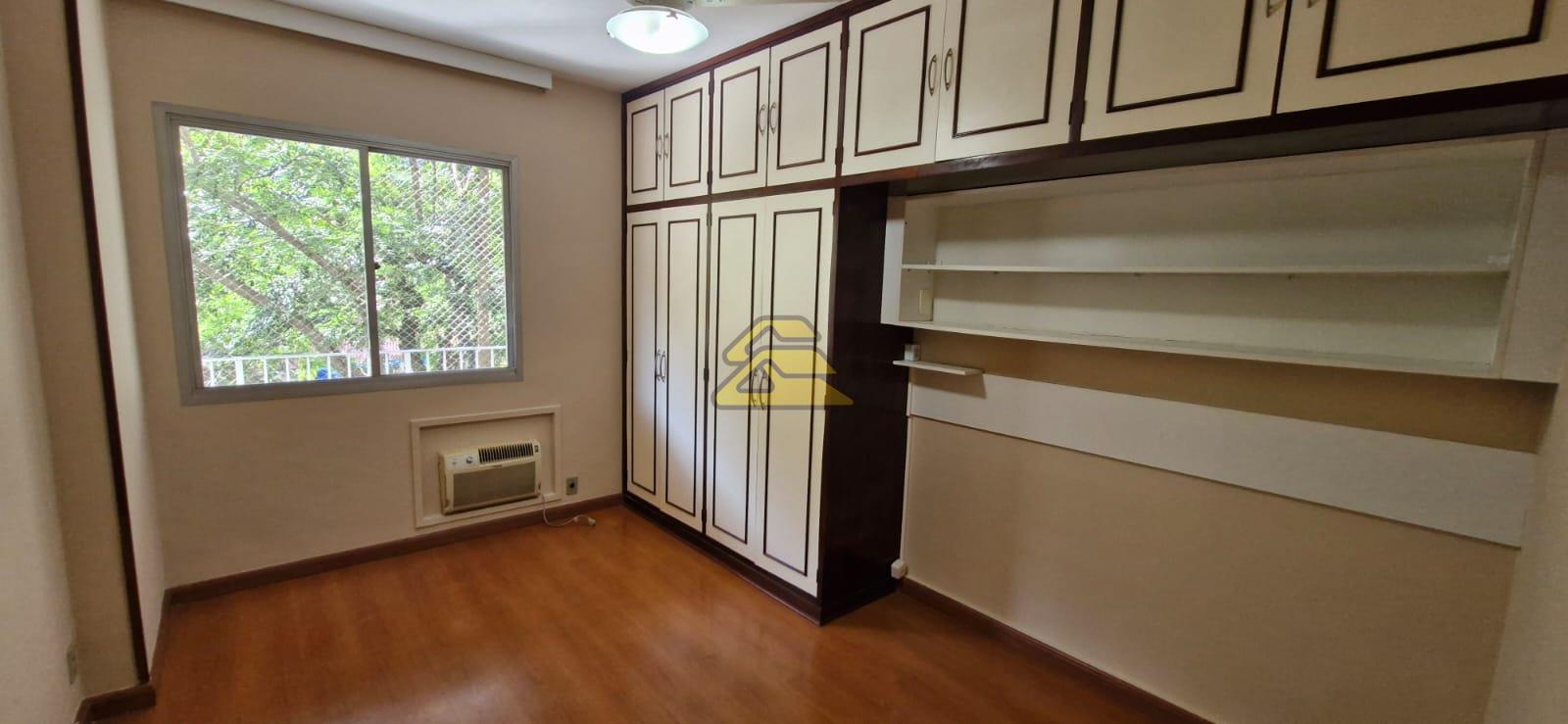 Apartamento à venda com 3 quartos, 140m² - Foto 19