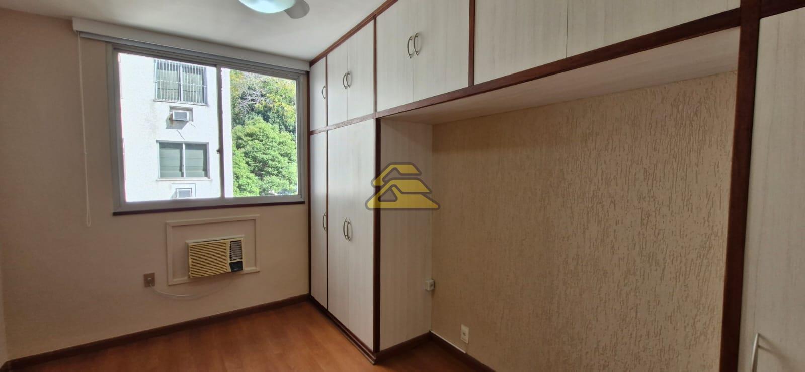 Apartamento à venda com 3 quartos, 140m² - Foto 22