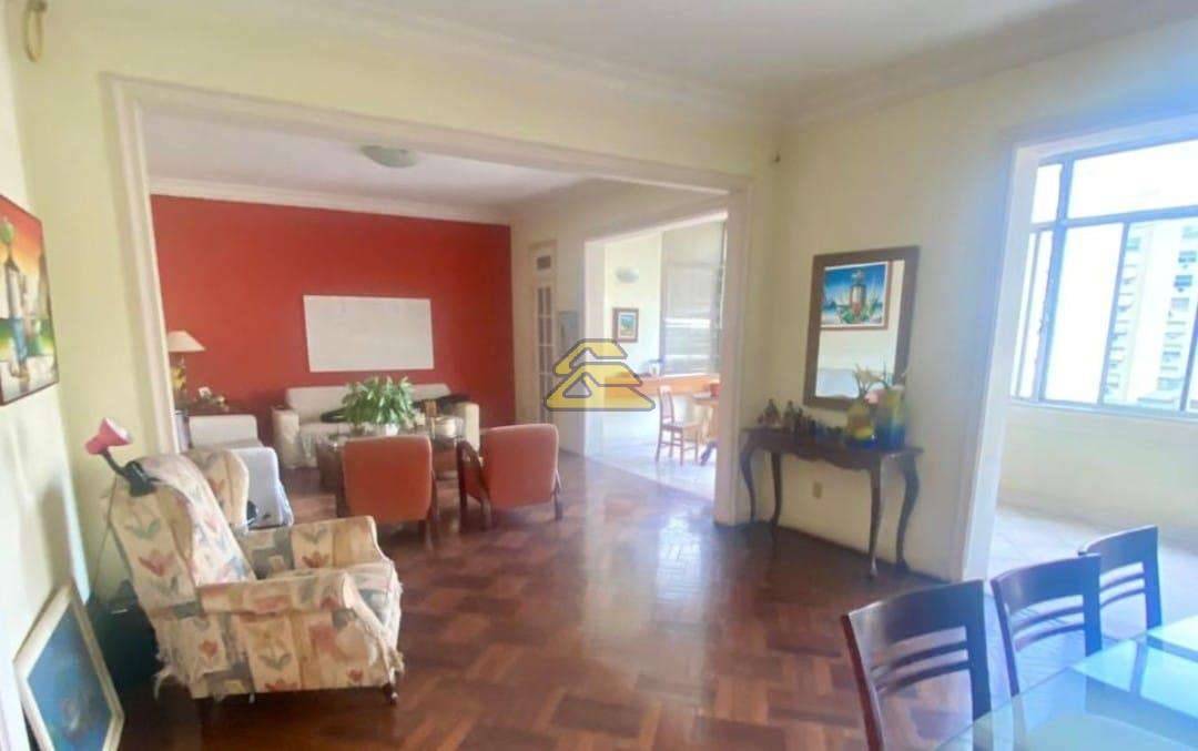 Apartamento à venda com 3 quartos, 270m² - Foto 3