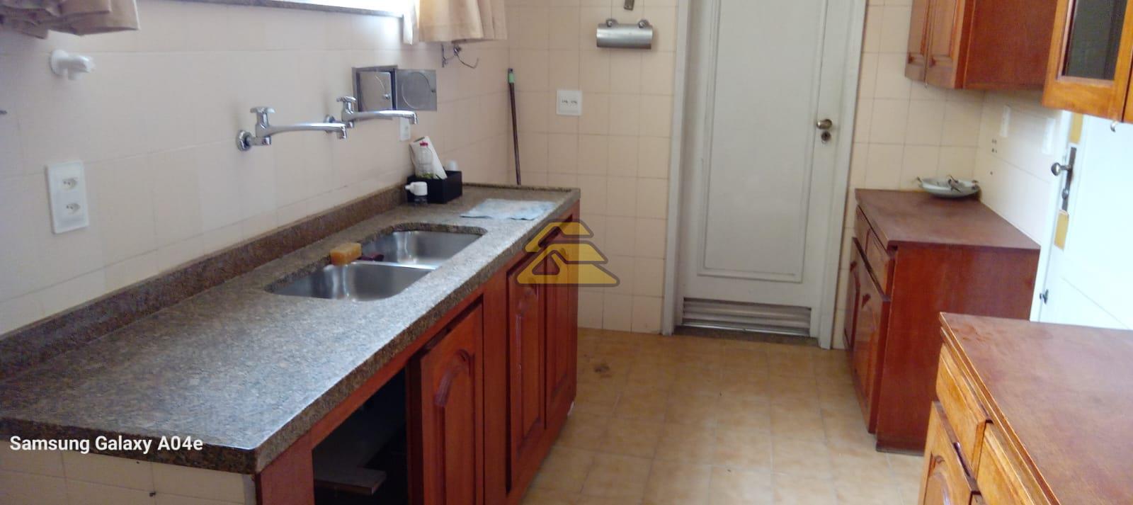 Apartamento à venda com 3 quartos, 121m² - Foto 20