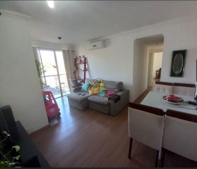 Apartamento à venda com 2 quartos, 77m² - Foto 4