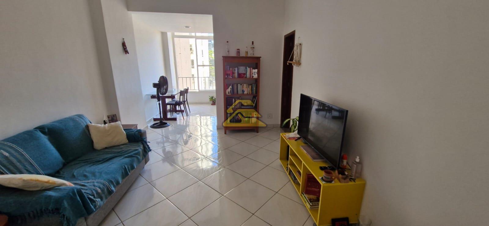 Apartamento à venda com 2 quartos, 63m² - Foto 2