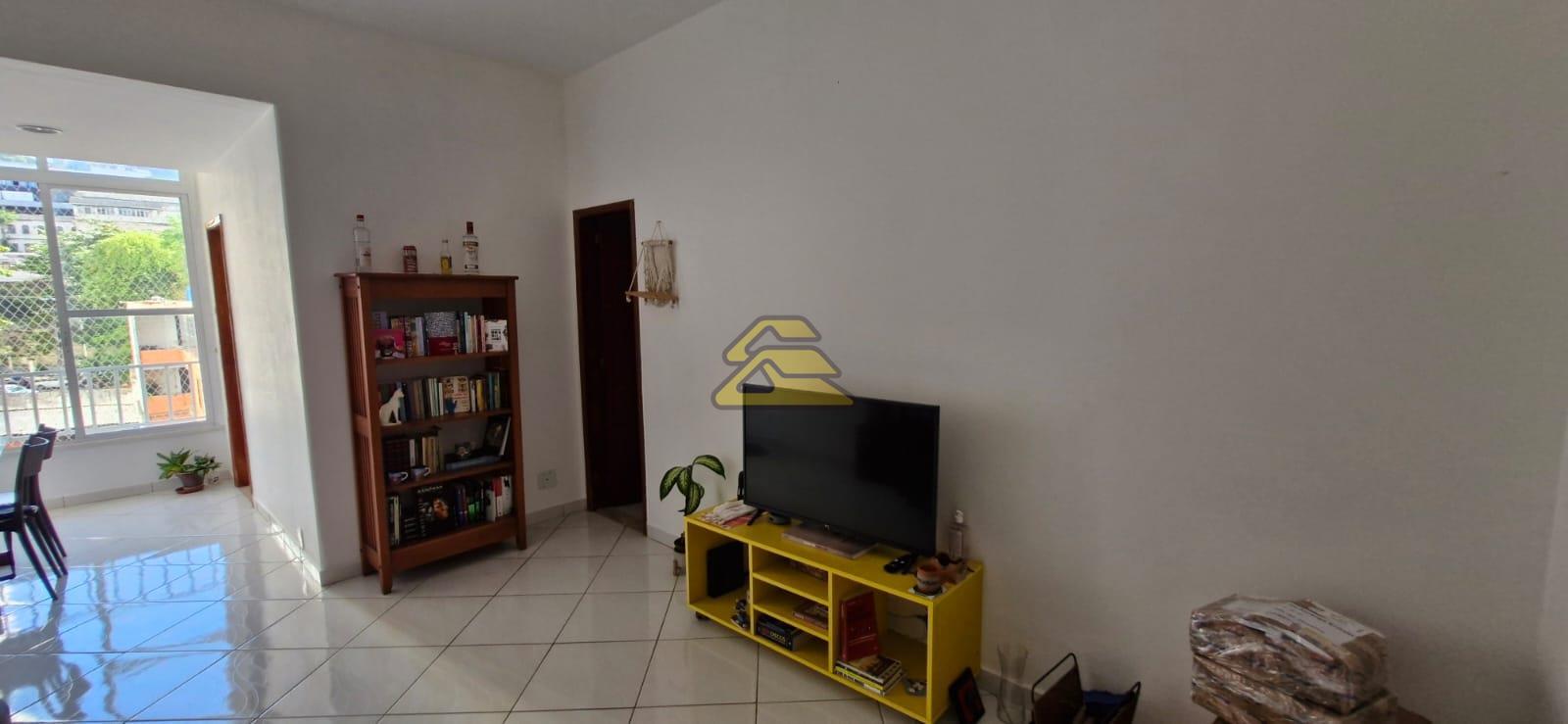 Apartamento à venda com 2 quartos, 63m² - Foto 3