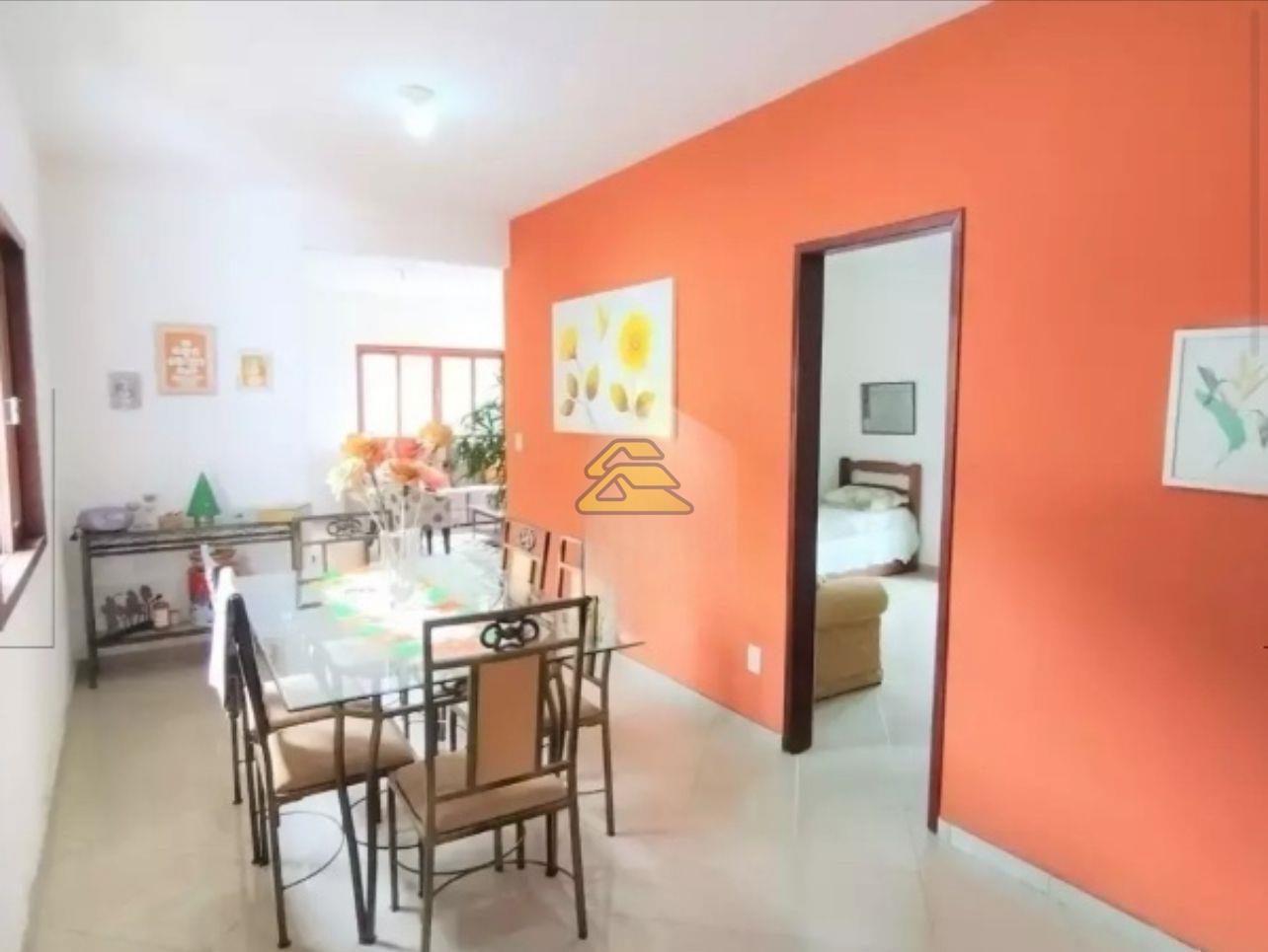 Casa à venda com 3 quartos, 200m² - Foto 9