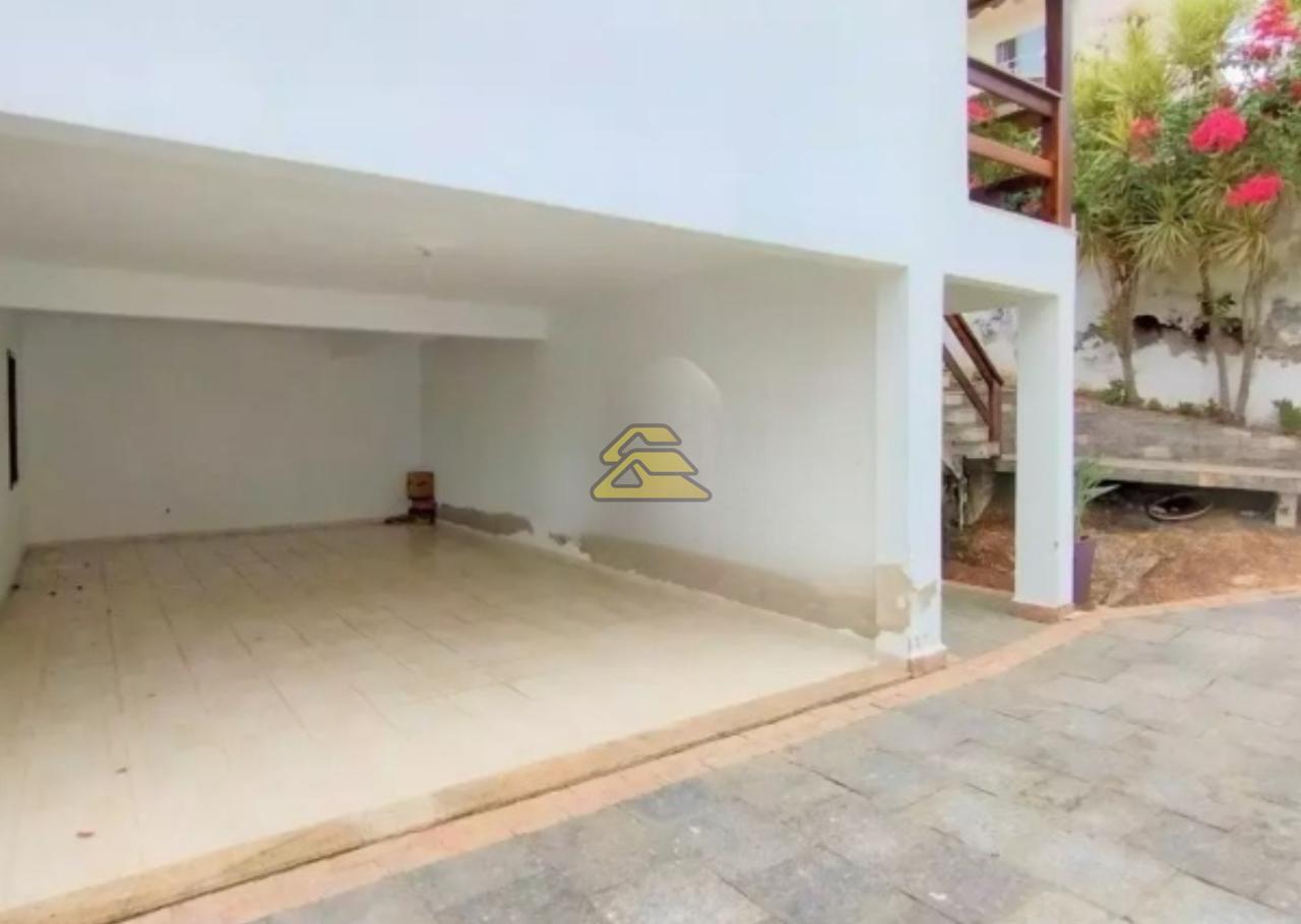 Casa à venda com 3 quartos, 200m² - Foto 18