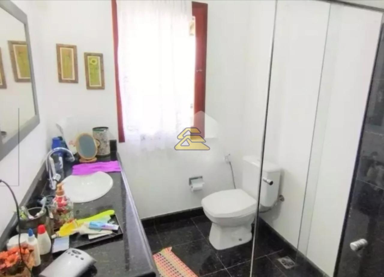 Casa à venda com 3 quartos, 200m² - Foto 14