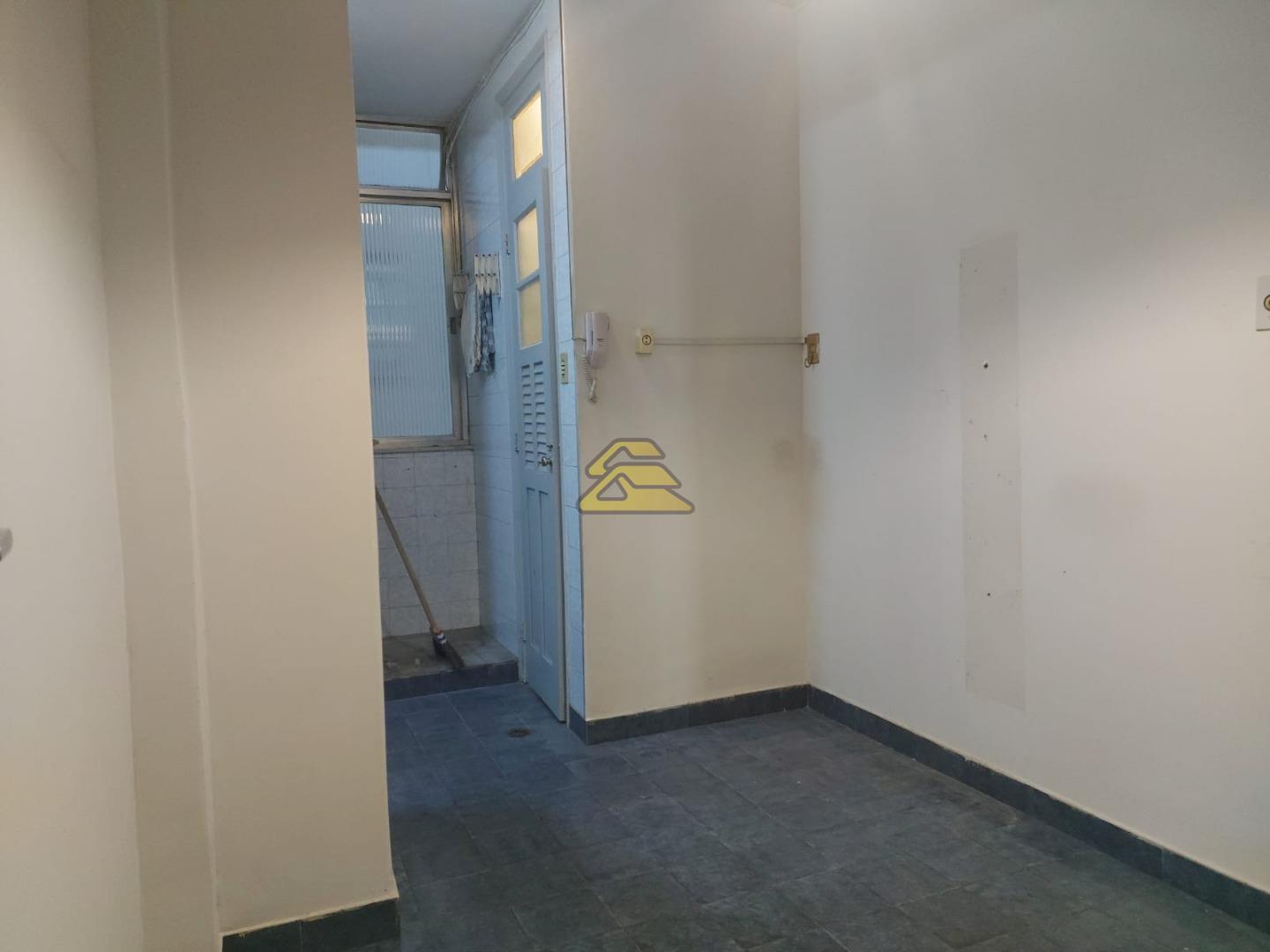 Apartamento à venda com 2 quartos, 61m² - Foto 19