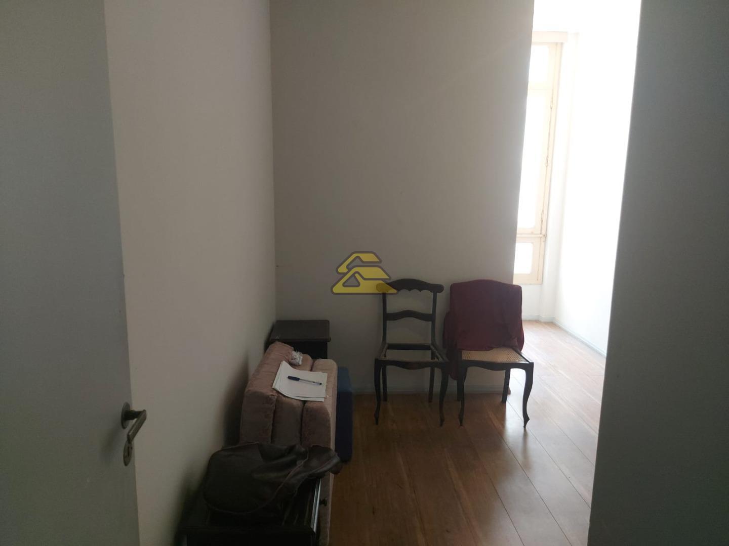 Apartamento à venda com 2 quartos, 61m² - Foto 7