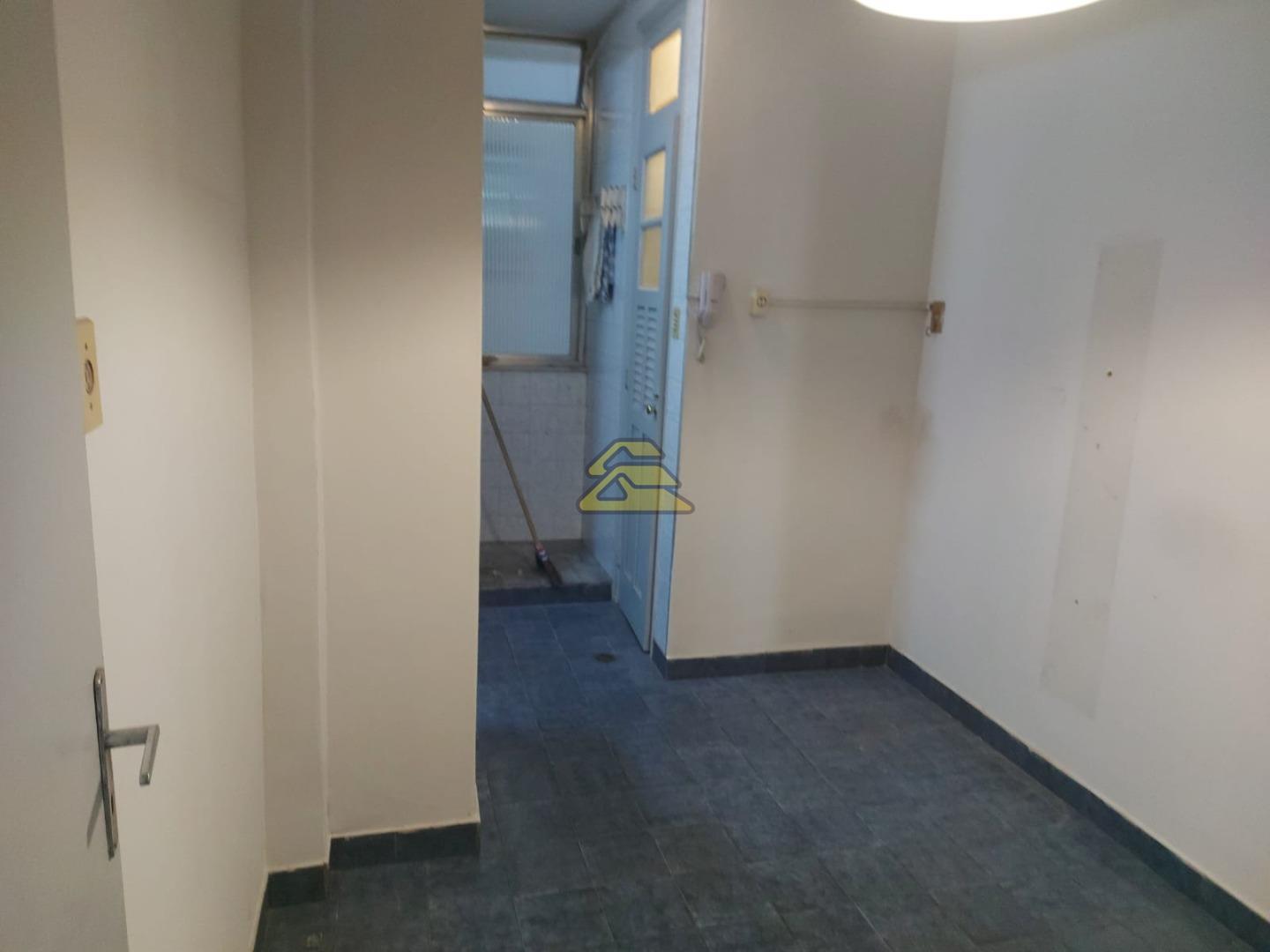 Apartamento à venda com 2 quartos, 61m² - Foto 18