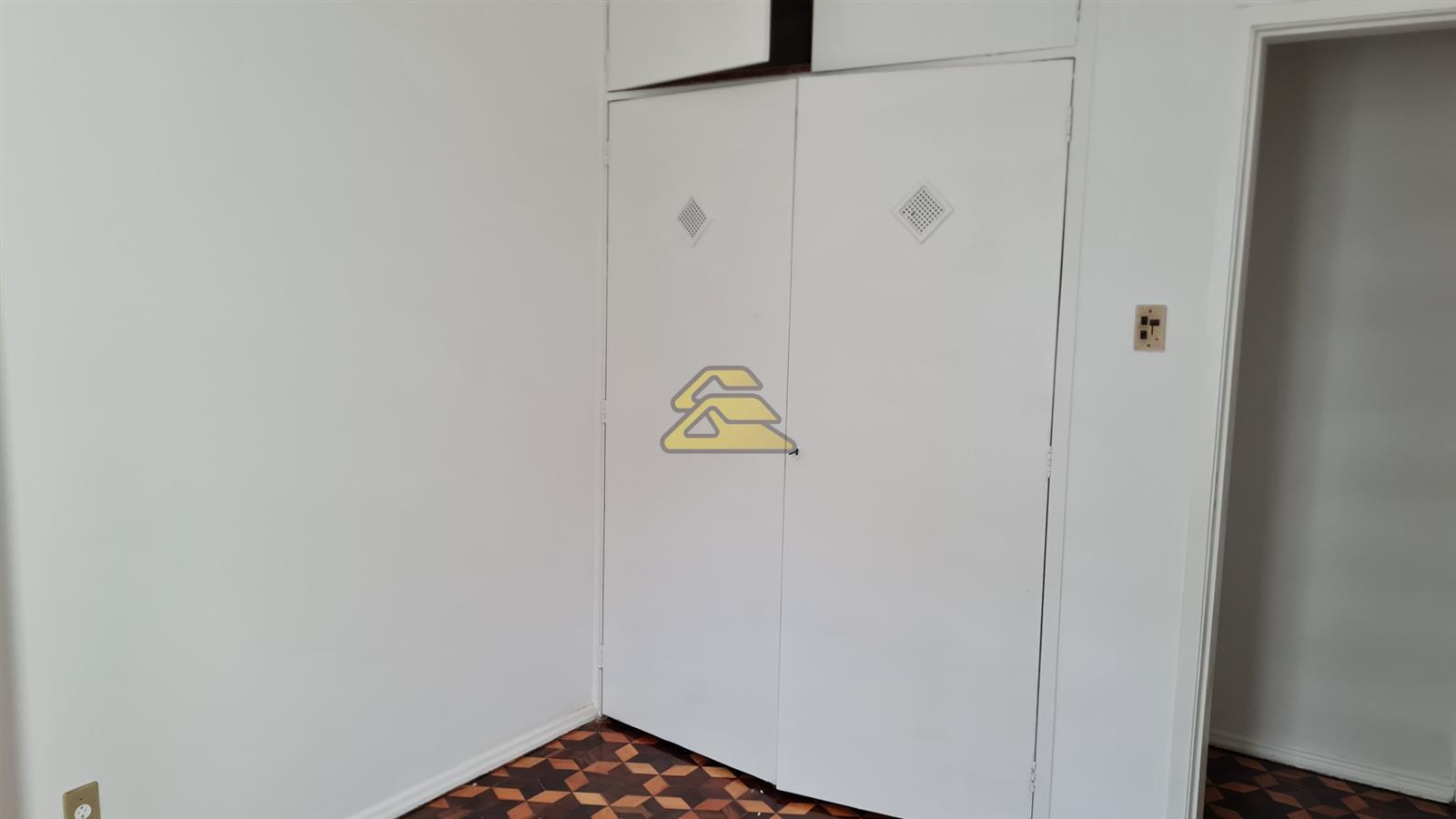 Apartamento à venda com 3 quartos, 118m² - Foto 9