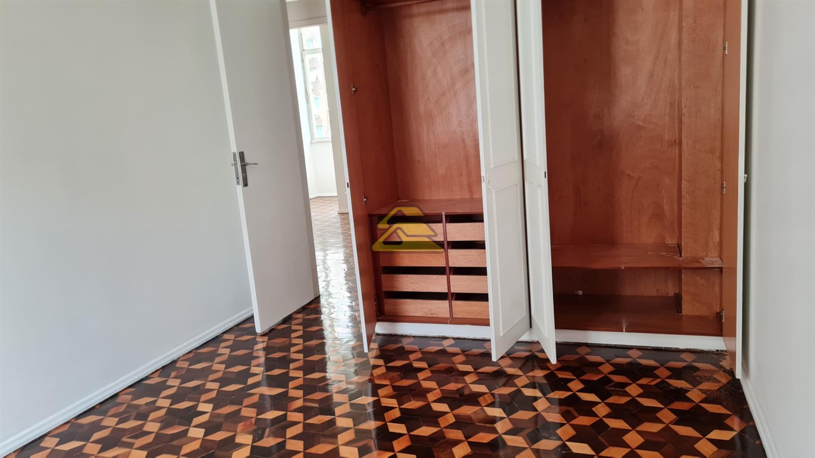 Apartamento à venda com 3 quartos, 118m² - Foto 14