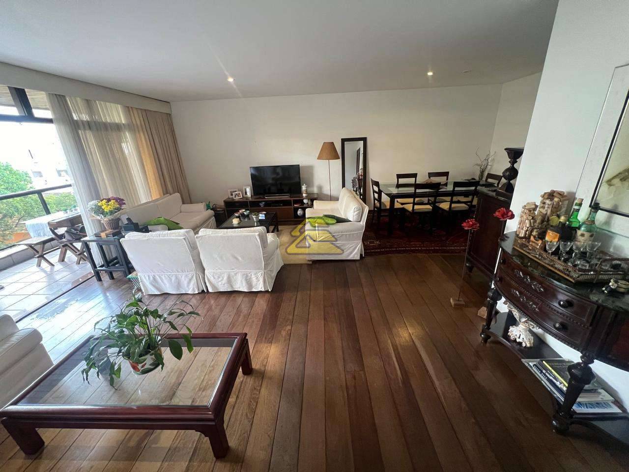 Apartamento à venda com 3 quartos, 150m² - Foto 3