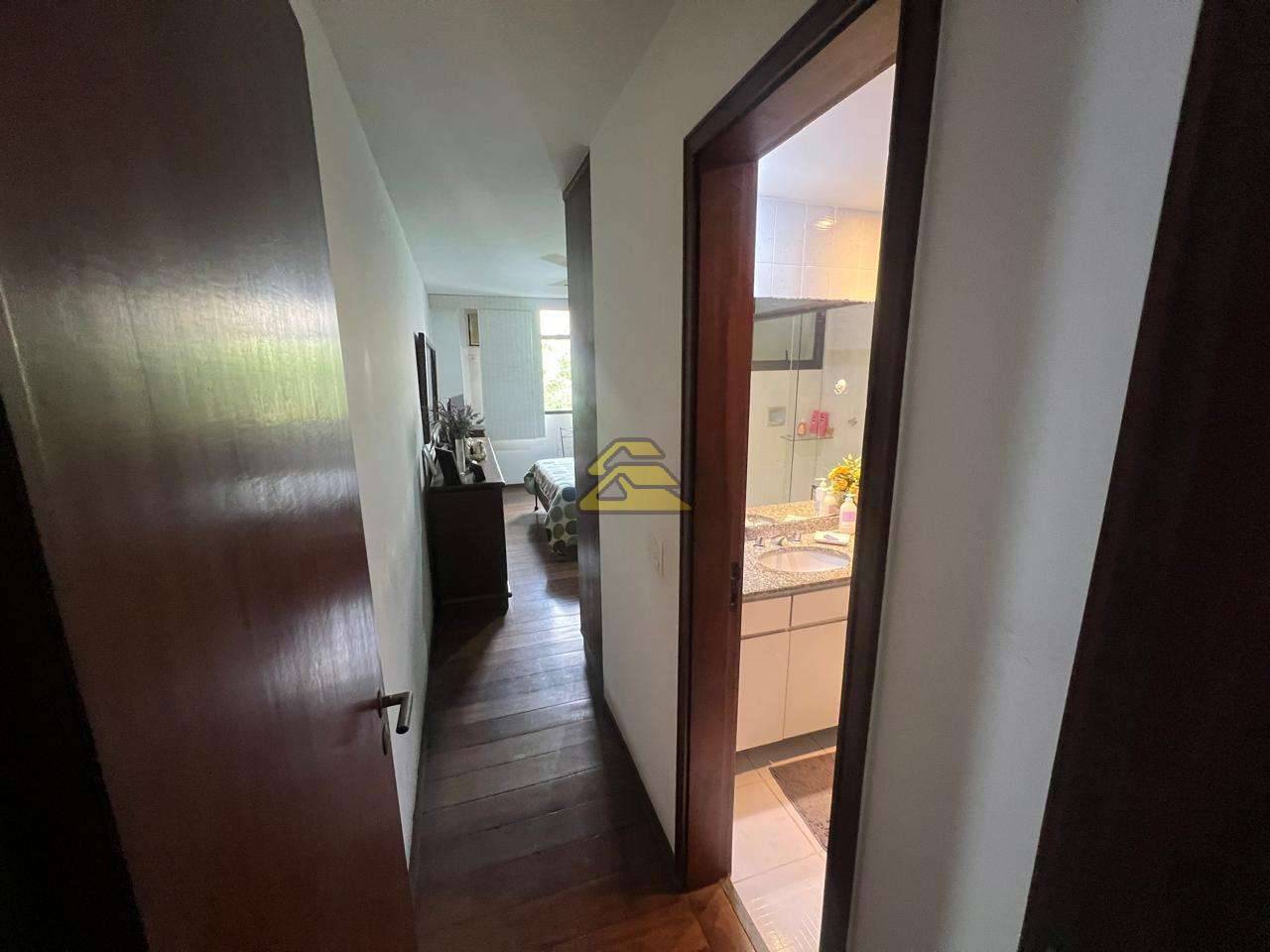 Apartamento à venda com 3 quartos, 150m² - Foto 16