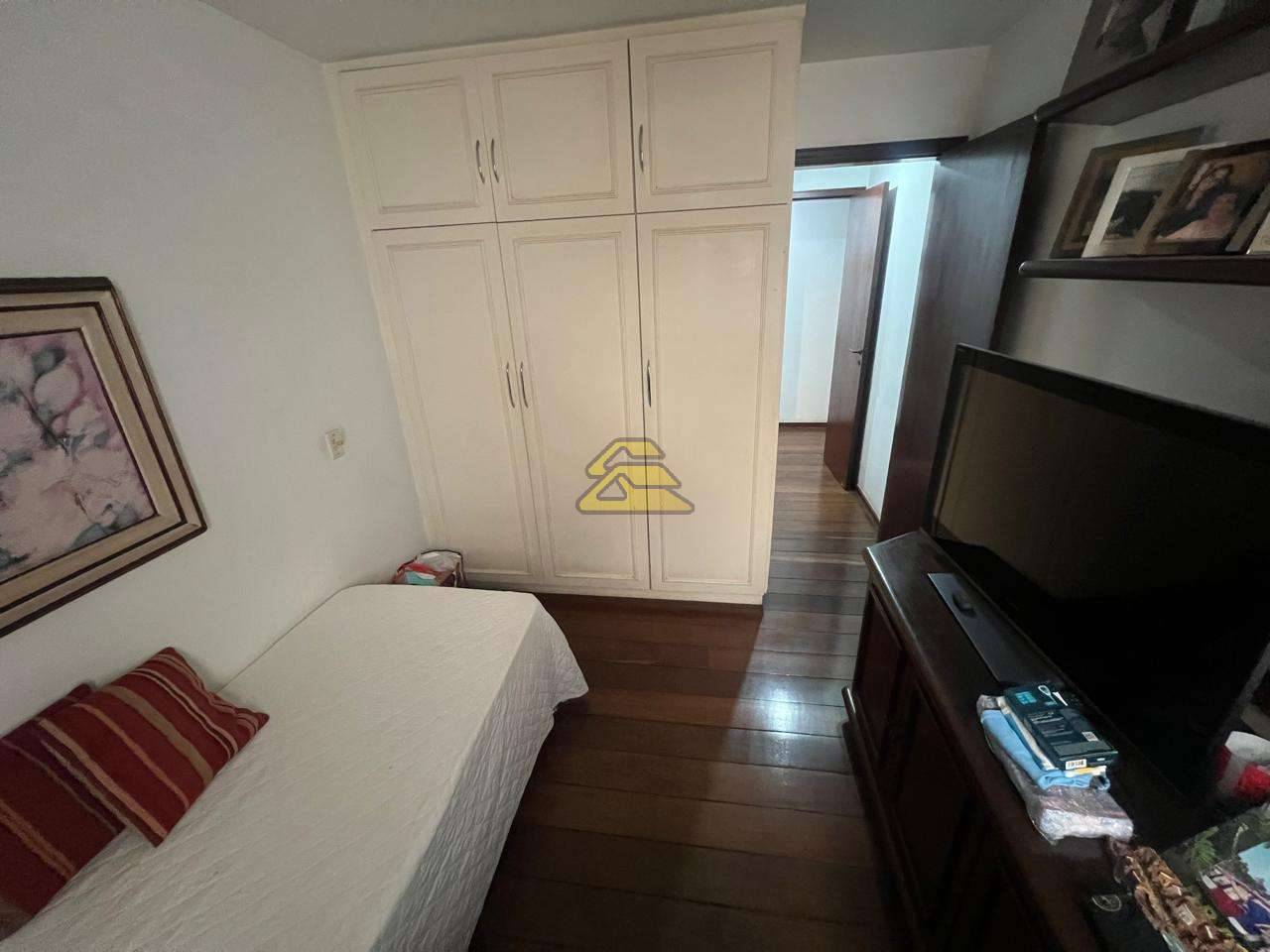 Apartamento à venda com 3 quartos, 150m² - Foto 9