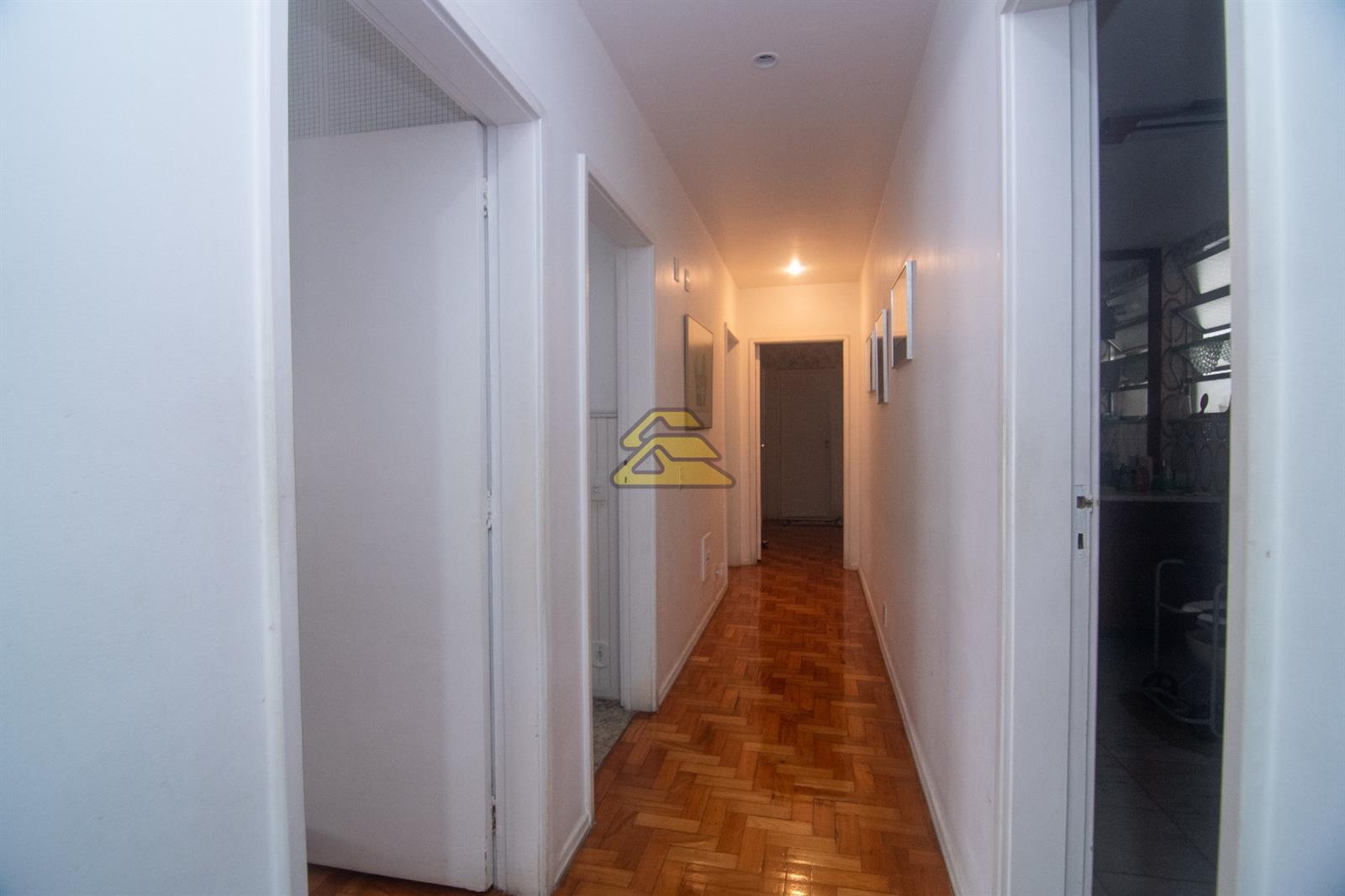 Apartamento para alugar com 4 quartos, 298m² - Foto 11