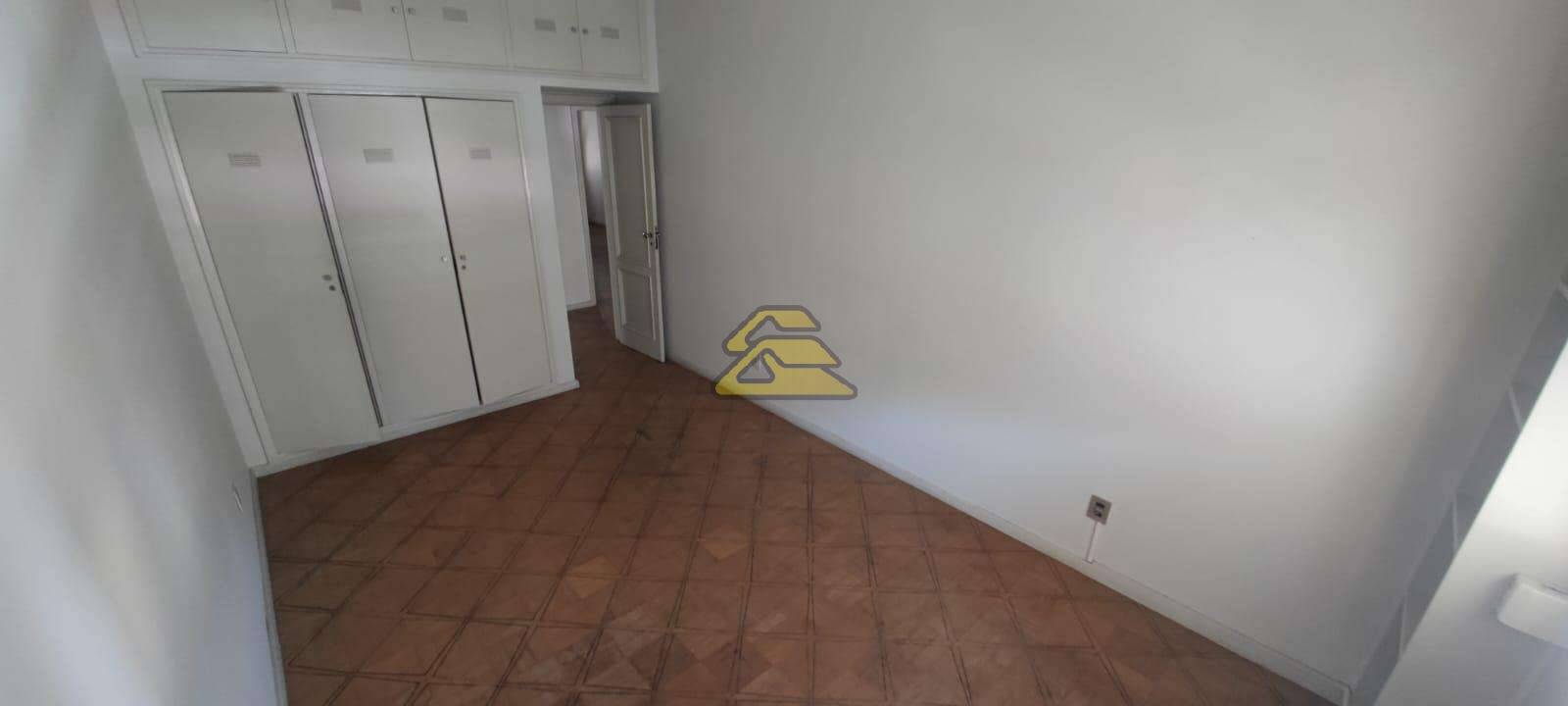 Apartamento à venda com 3 quartos, 138m² - Foto 9