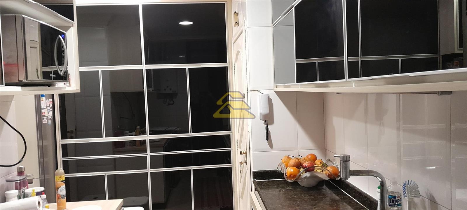 Apartamento à venda com 3 quartos, 144m² - Foto 16