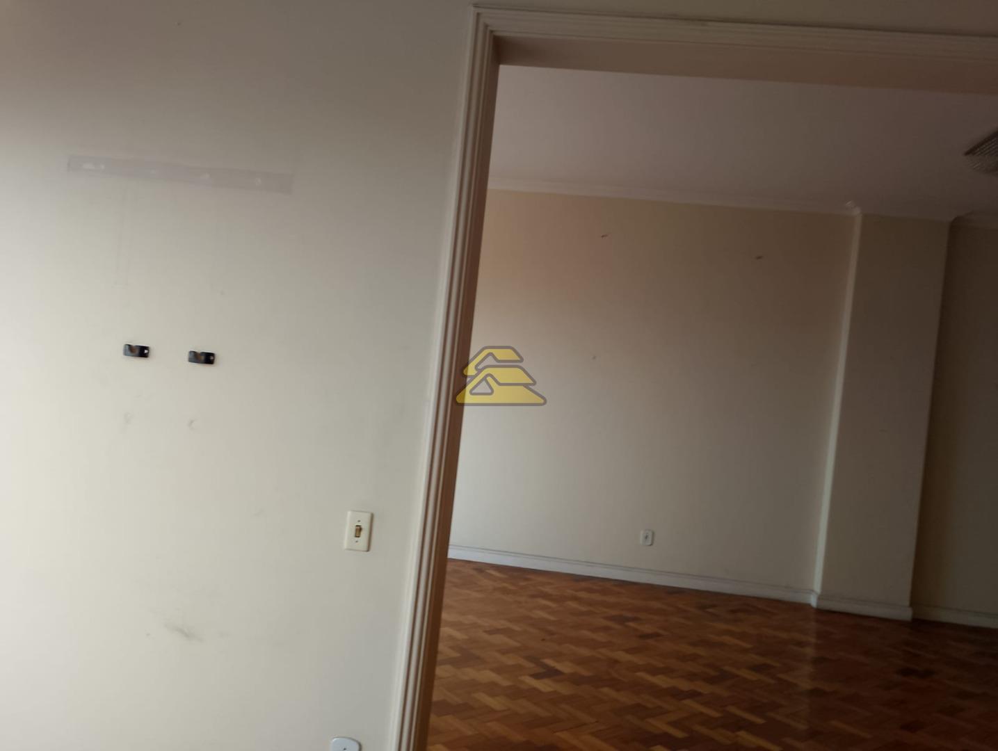 Apartamento à venda com 3 quartos, 230m² - Foto 12