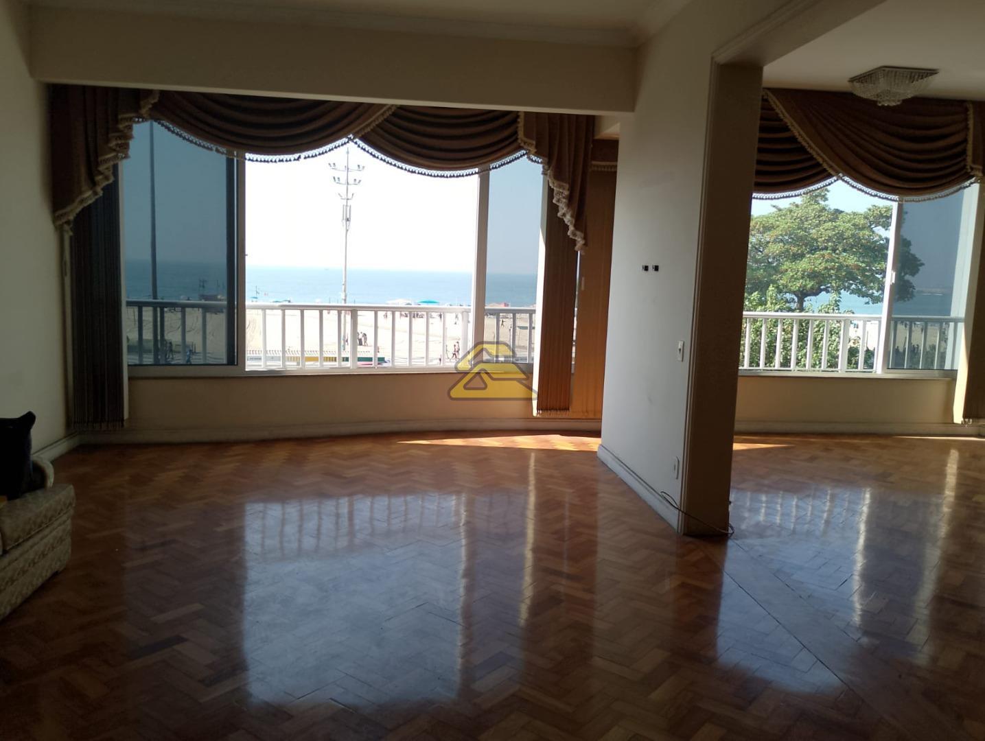 Apartamento à venda com 3 quartos, 230m² - Foto 1