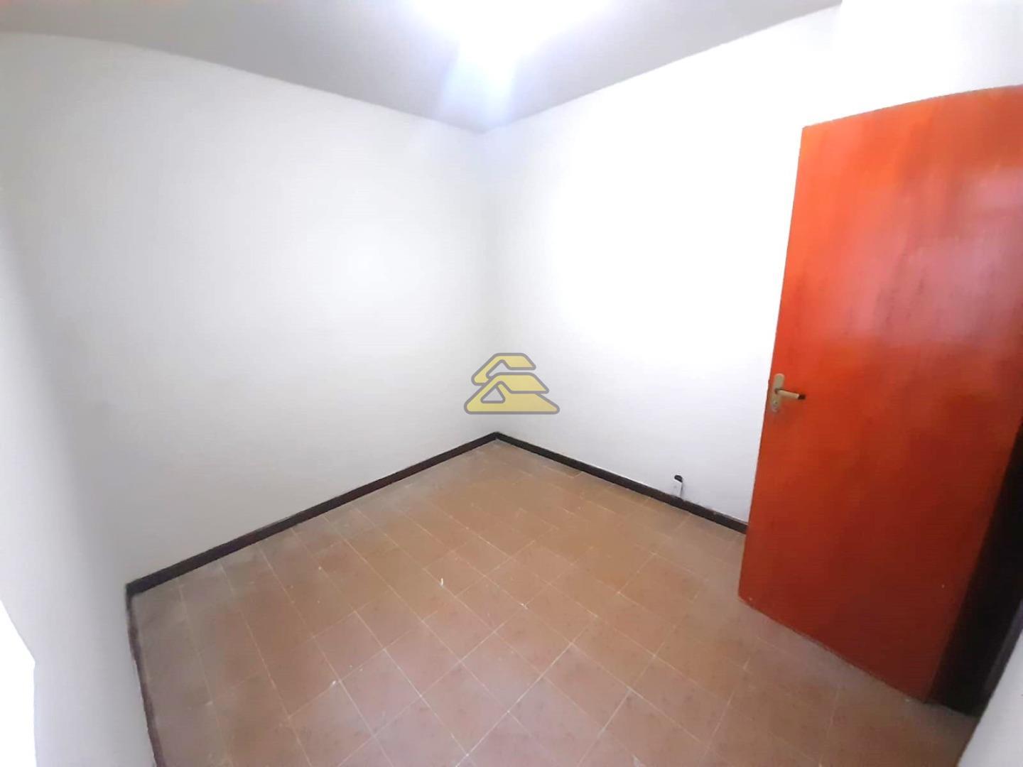 Casa à venda com 2 quartos, 65m² - Foto 5