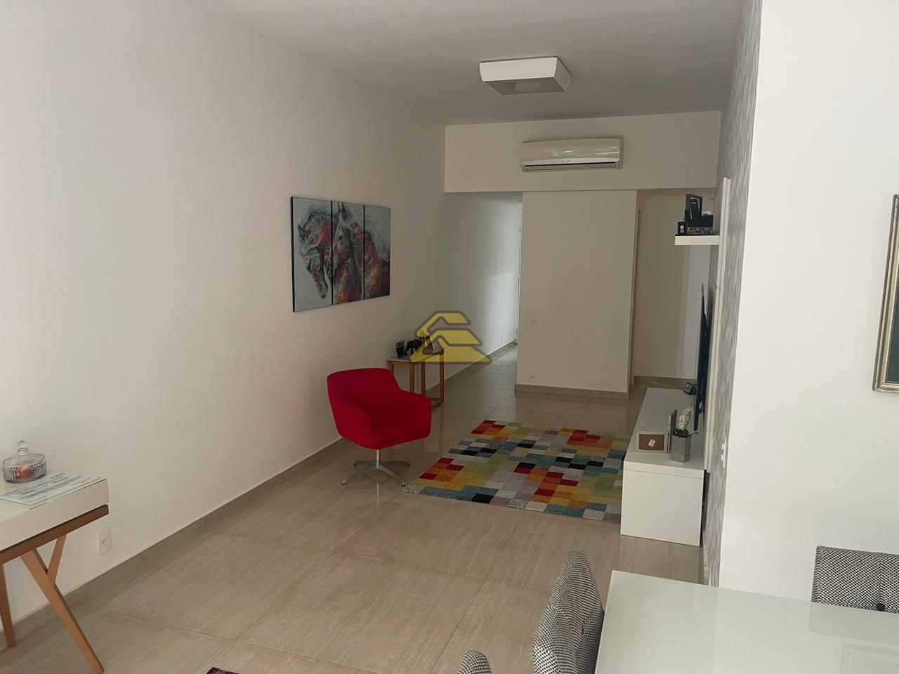 Apartamento à venda com 2 quartos, 82m² - Foto 2