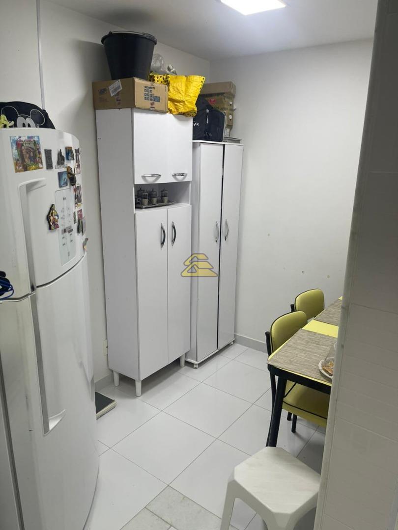 Apartamento à venda com 2 quartos, 82m² - Foto 14